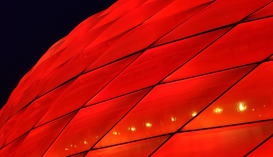 rote Aussenhaut Allianz Arena