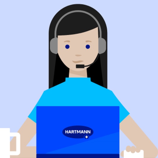 Illustration einer Person mit Headset, die vor einem Laptop sitzt und die HARTMANN Academy nutzt