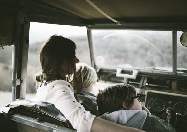 HARTMANN why work with us woman with kids in car