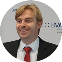 Portrait rund Dr. Christoph Justinger