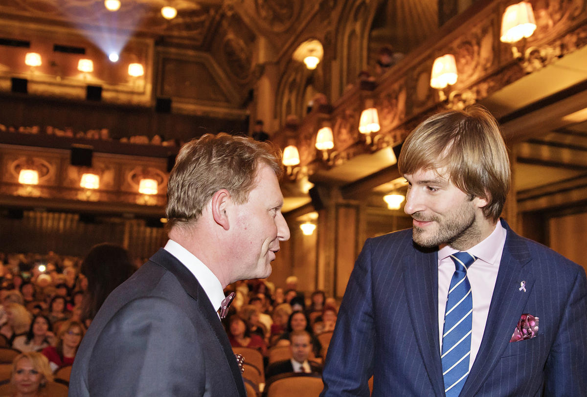 Ministr zdravotnictví Adam Vojtěch v rozhovoru s Tomášem Grohem ze společnosti HARTMANN.