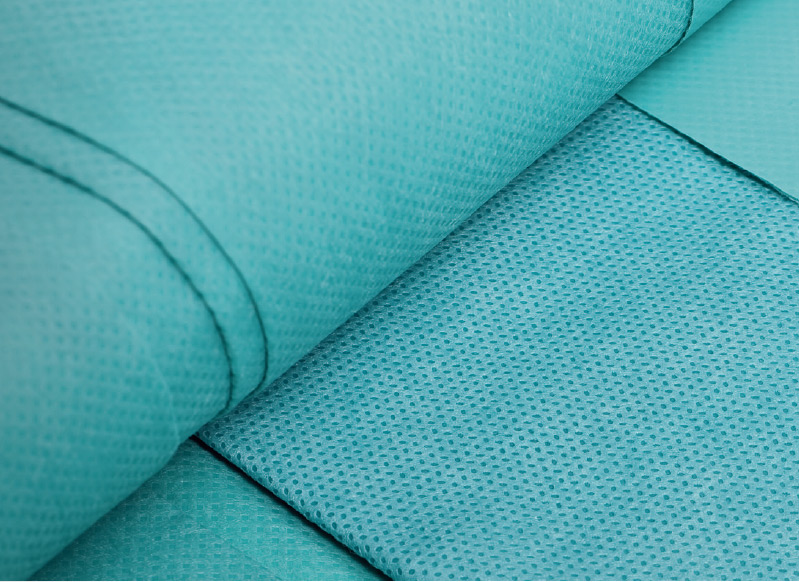 Detail dvojvrstvej krycej rúšky pre operačné výkony Foliodrape Protect