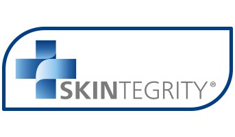 Logo SKINTEGRITY tvoří motiv neotřele pojatého modrého kříže s textem