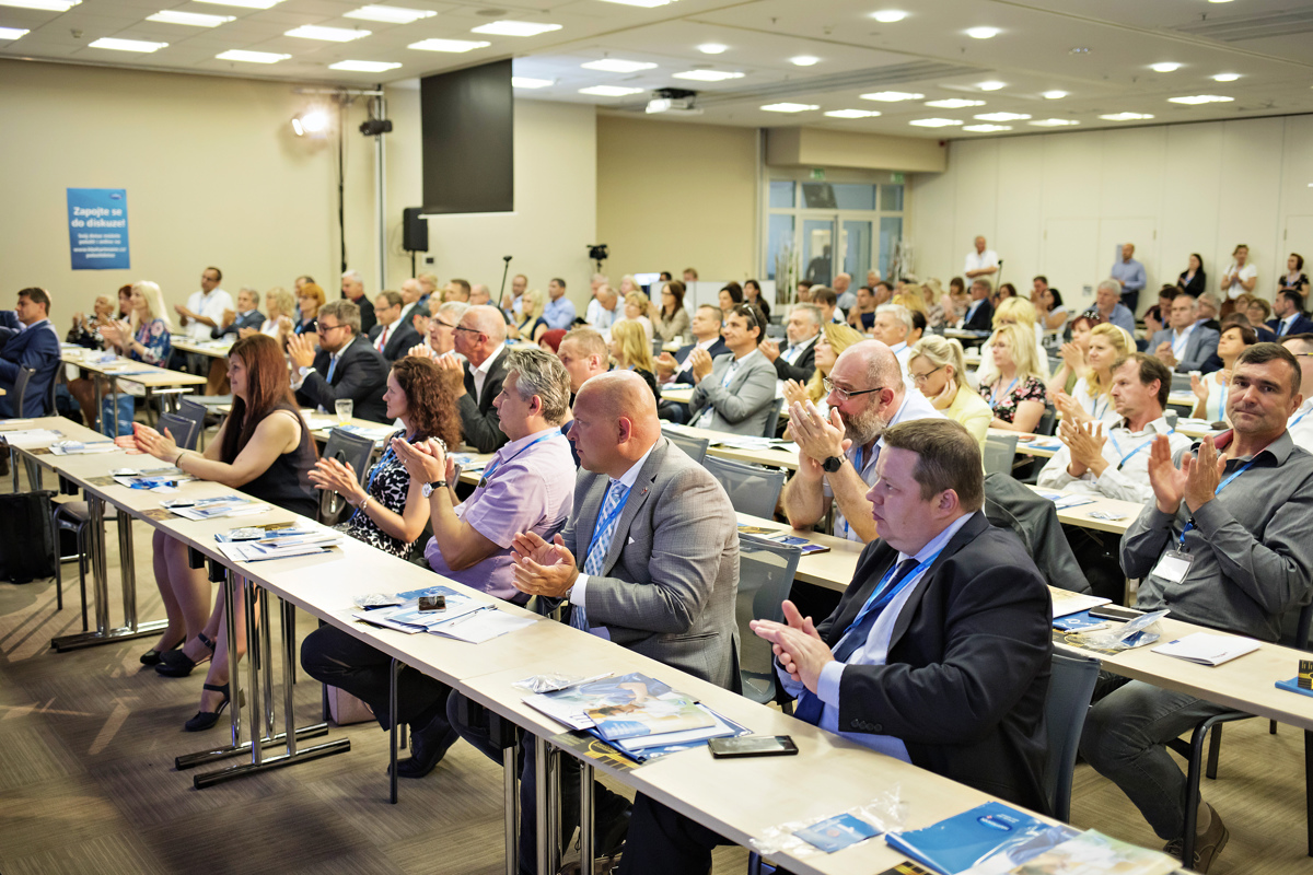 Pohled do sálu na konferenci KBE