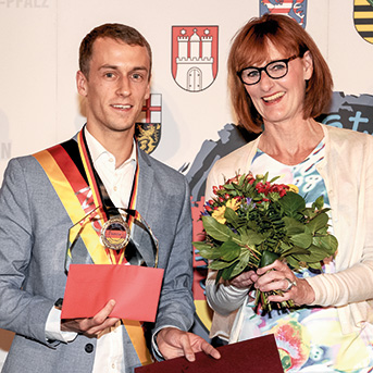 Preisuebergabe Bundeswettbewerb Pflege