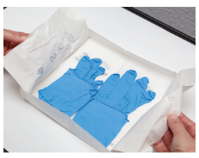 Pehasoft nitrile Handschuh geöffnete Verpackung