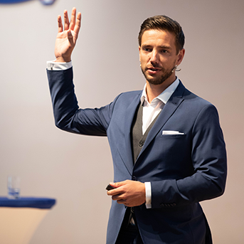 Fabian Kaske beim MORE4MORE Event