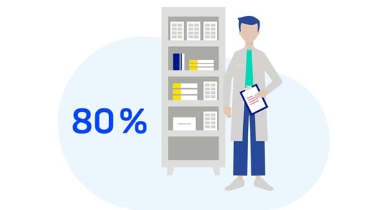 Illustration Mann vor offenen Schrank, der zu 80 % gefüllt ist