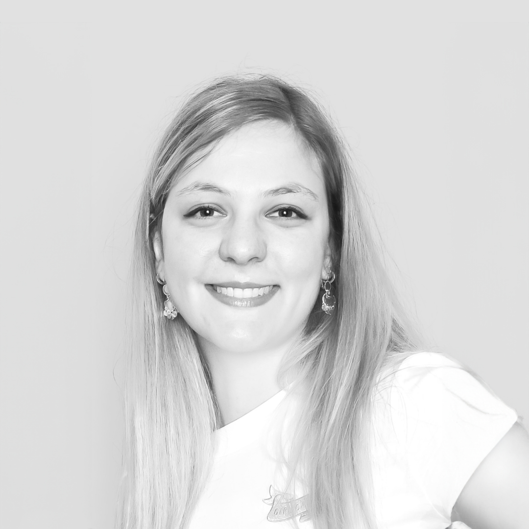 A portrait photo of Margaux Besch, a former pharmacist from France.