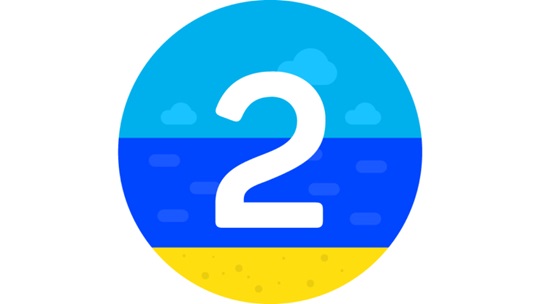 Die Zahl 2 in Weiß auf einem abstrakten Bild eines Strandes.