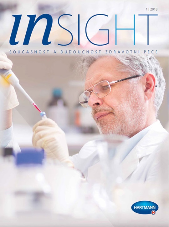 Obálka časopisu InSIGHT 1/2018 s lékařem v laboratoři na titulní straně